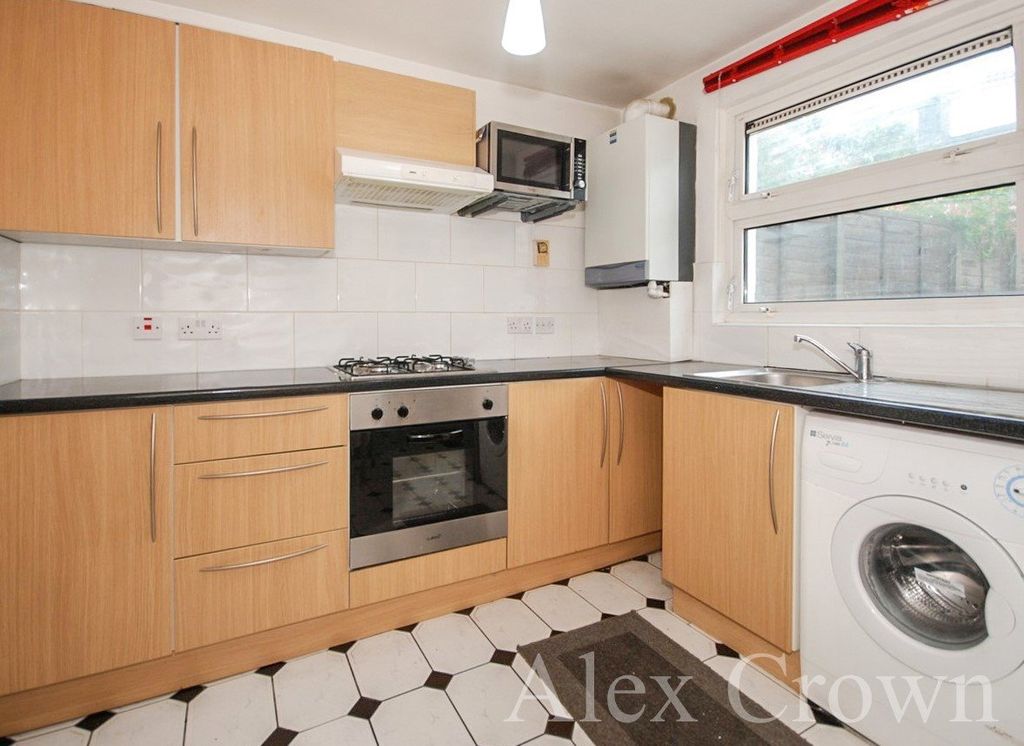 Property photo 3 of 13