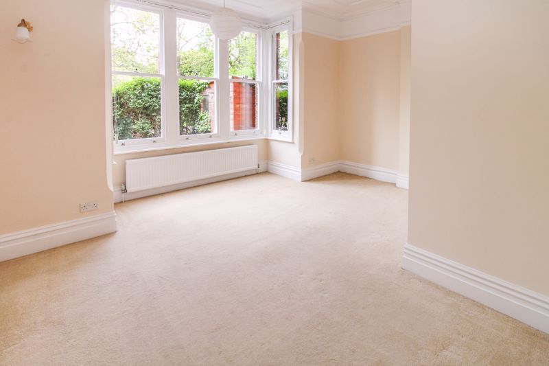 Property photo 3 of 9 Bedroom