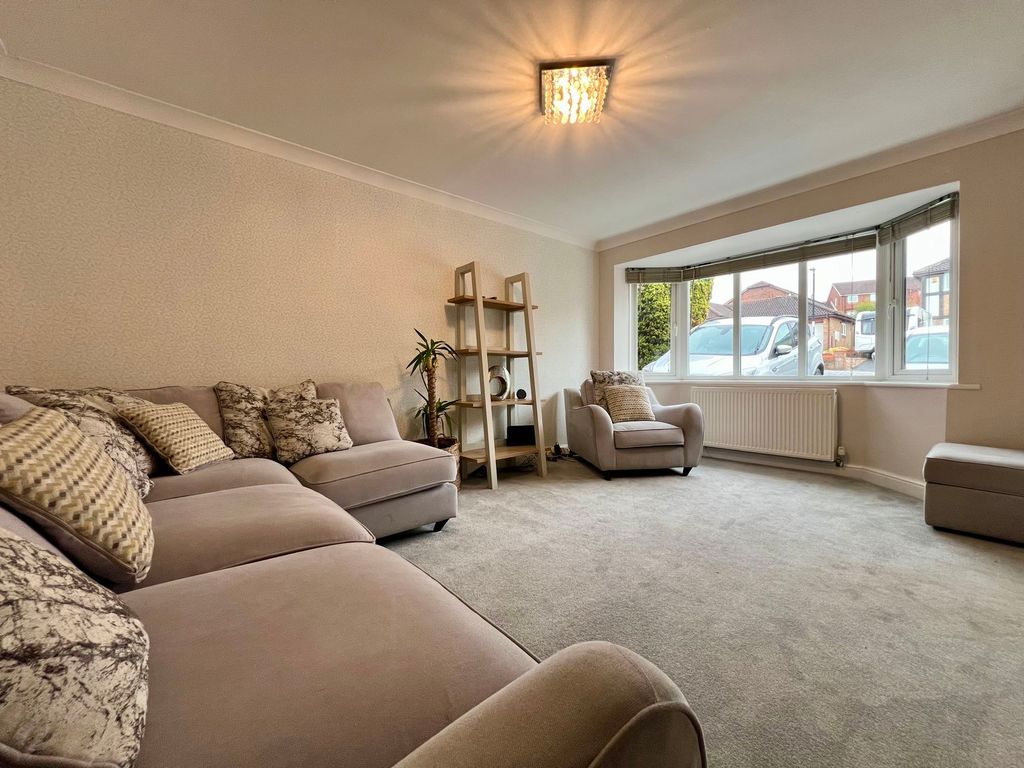 Property photo 3 of 32