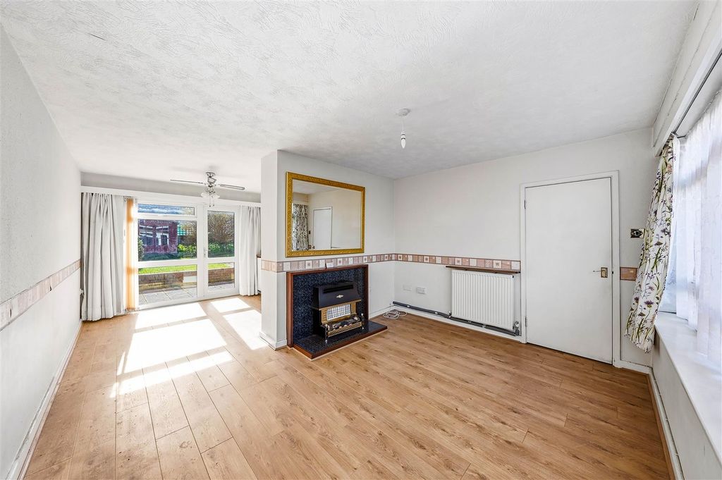 Property photo 3 of 22 Photos-5.Jpg