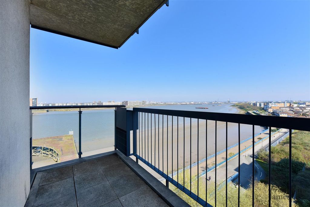 Property photo 3 of 11 Cumberland House (8).Jpg