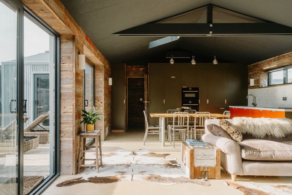 Property photo 1 of 26 320706 - Second Avenue_High Res-39.Jpg