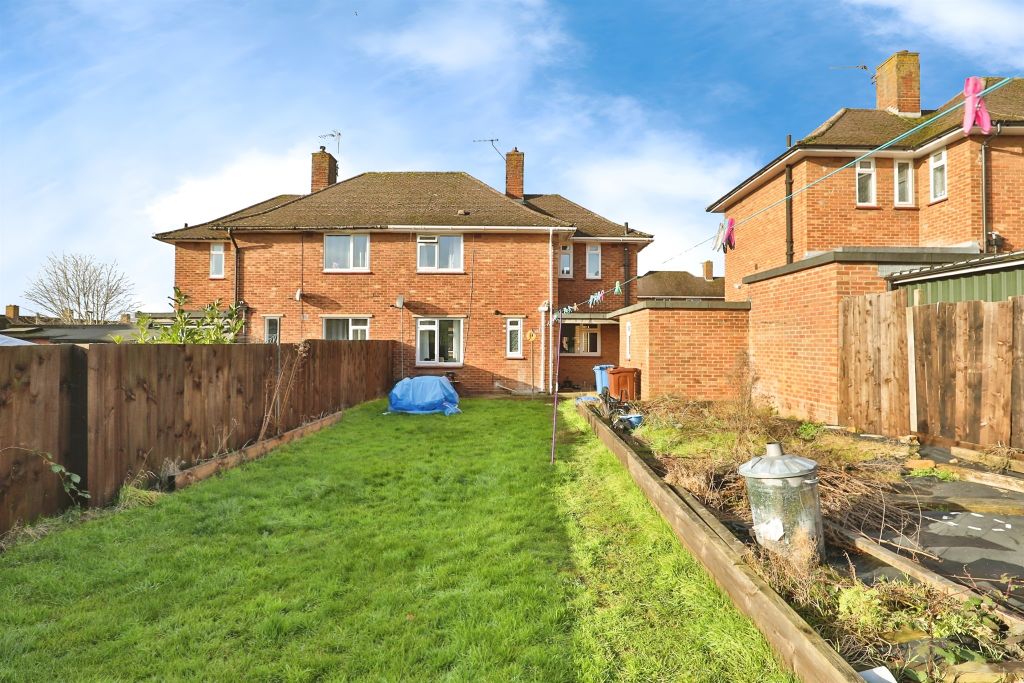 Property photo 2 of 12