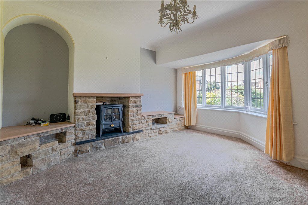 Property photo 3 of 19 Sitting Room