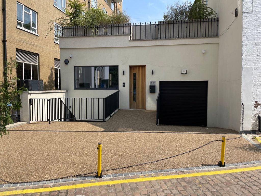 Property photo 1 of 7 Img_2123 Large.Jpeg