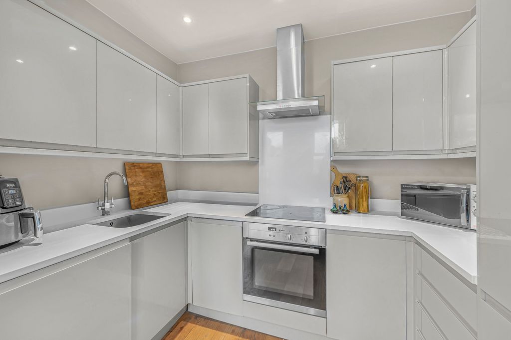 Property photo 2 of 10 Picture No. 05