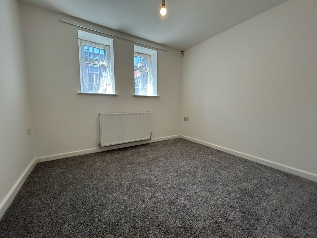 Property photo 2 of 5 Bedroom 1