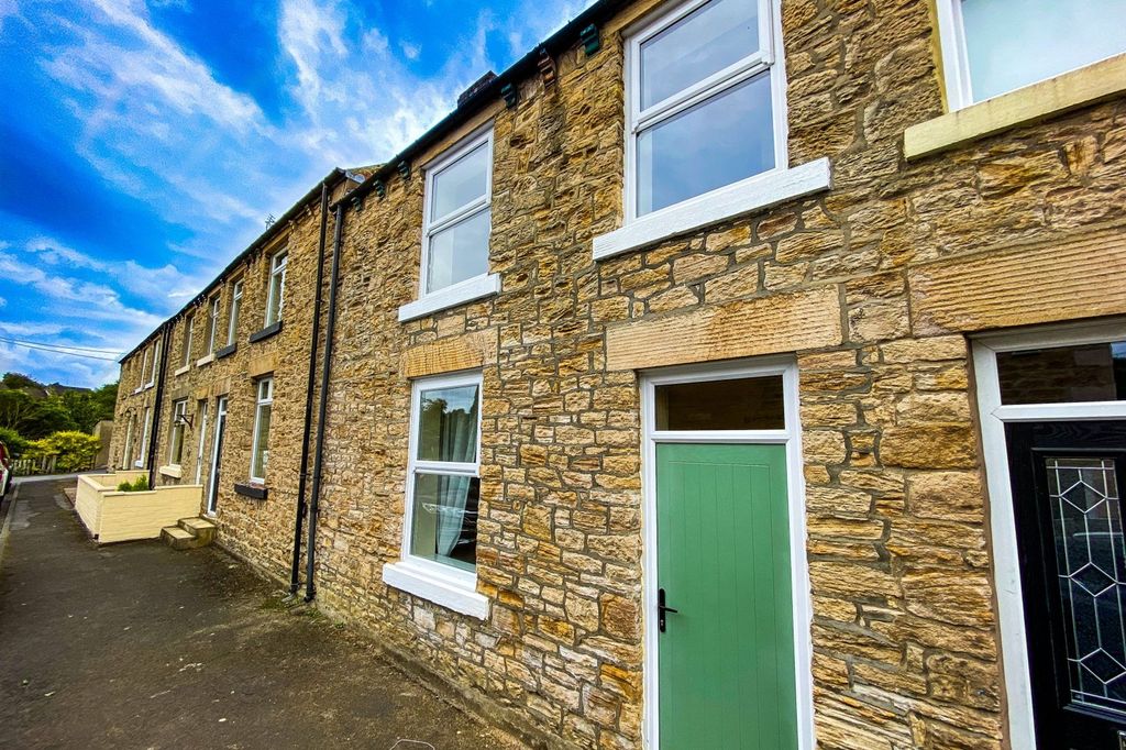 Property photo 1 of 9 External