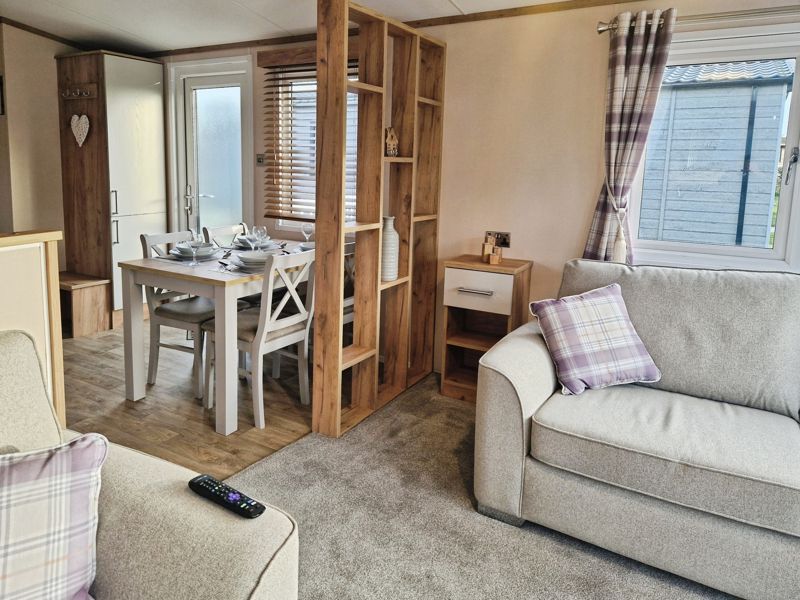Property photo 3 of 6 Regal Hemsworth