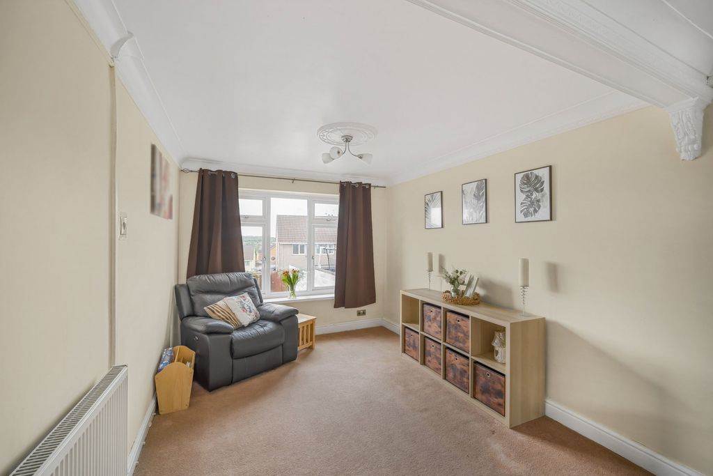 Property photo 3 of 26