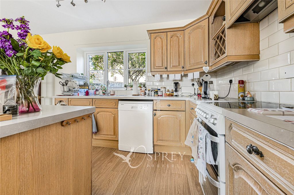 Property photo 3 of 13 Picture No. 25