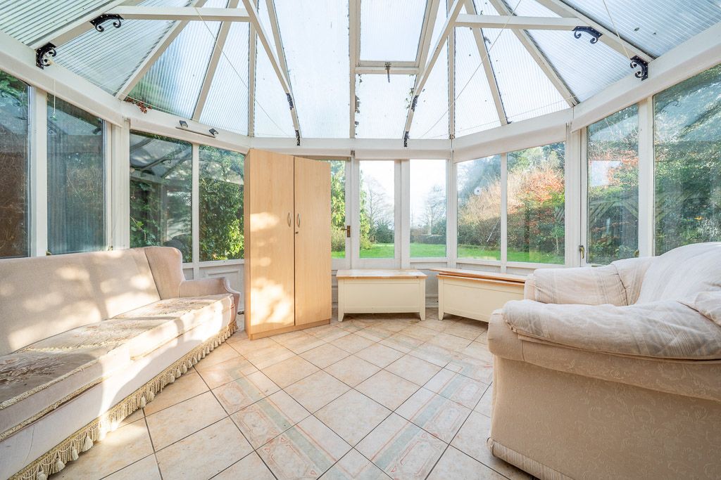 Property photo 3 of 12 Photo 4