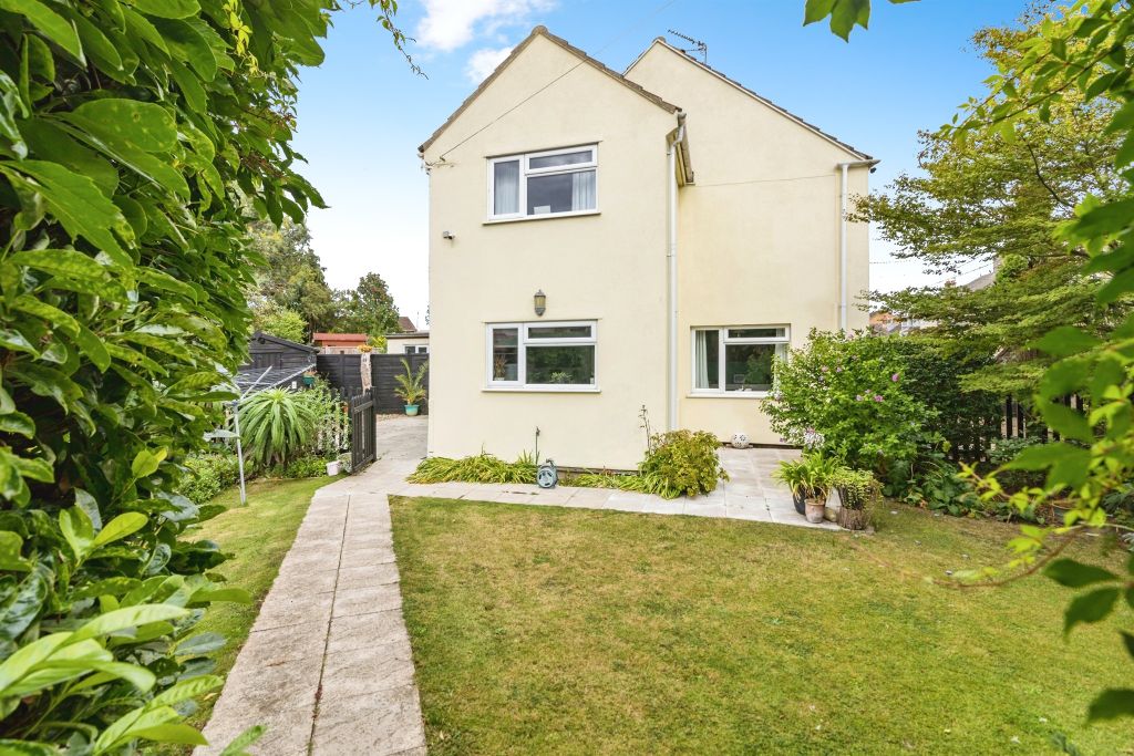 Property photo 1 of 17