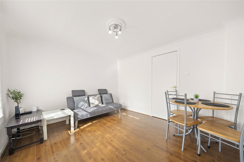 Property photo 3 of 11 Picture No. 08