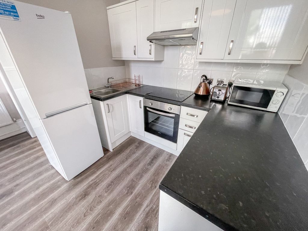 Property photo 3 of 7 Img_3270