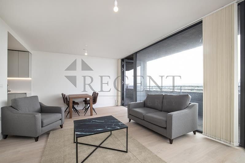 Property photo 3 of 12 Reception