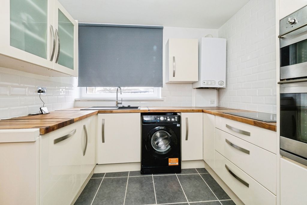 Property photo 2 of 13 Pbox-Img.Jpg