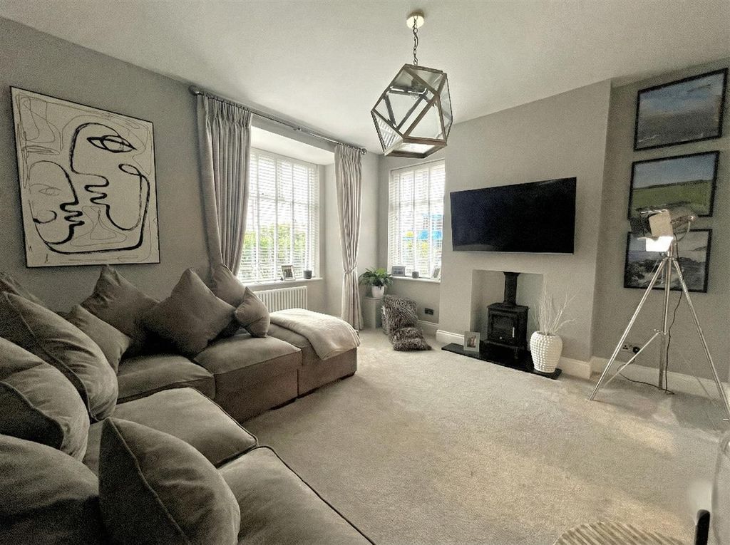 Property photo 2 of 35 Image 2