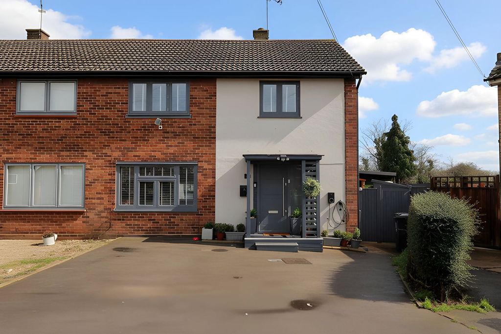 Property photo 2 of 38