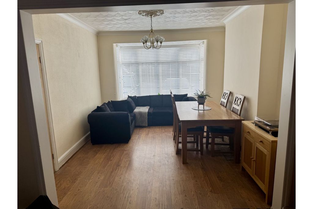 Property photo 2 of 24