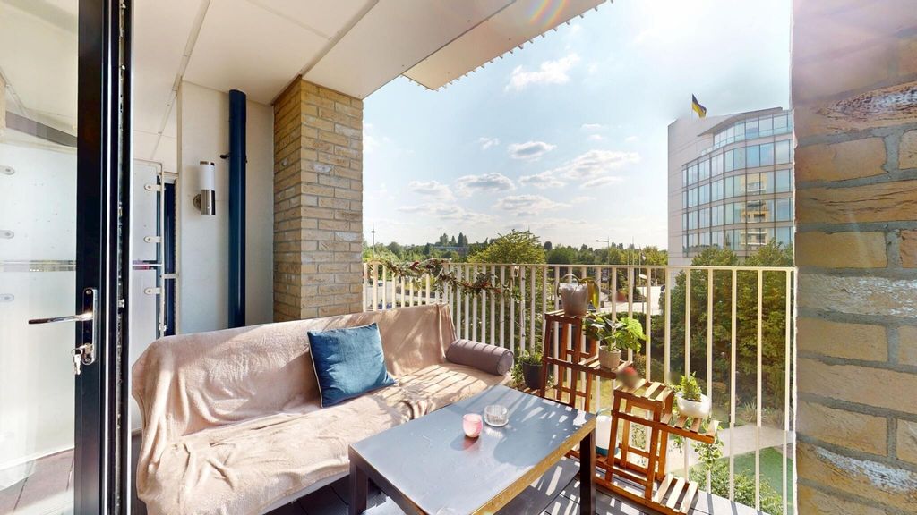 Property photo 3 of 21 Photo 2