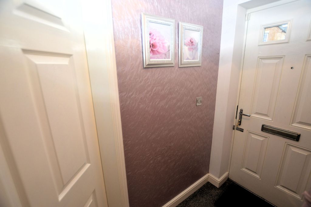 Property photo 3 of 28