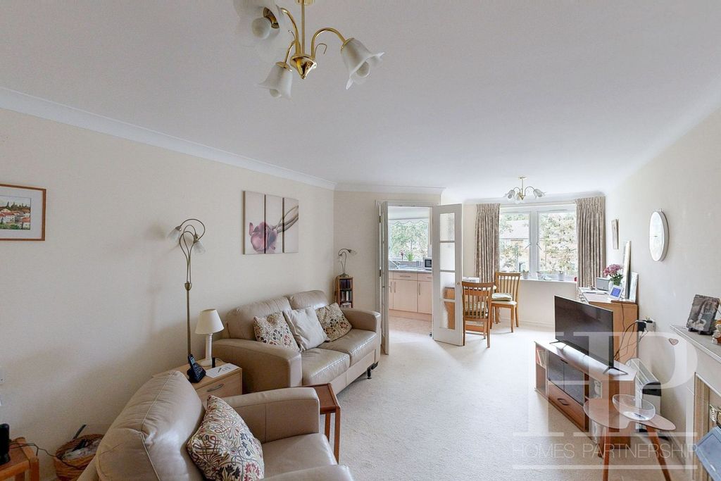 Property photo 2 of 13