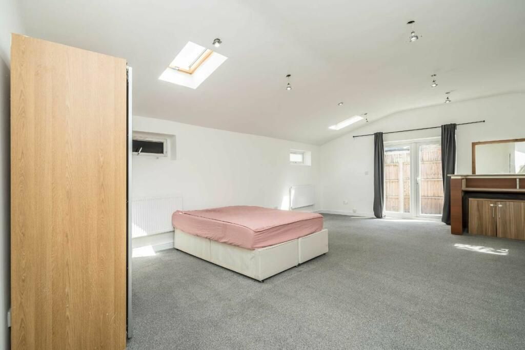 Property photo 2 of 3 Gallery