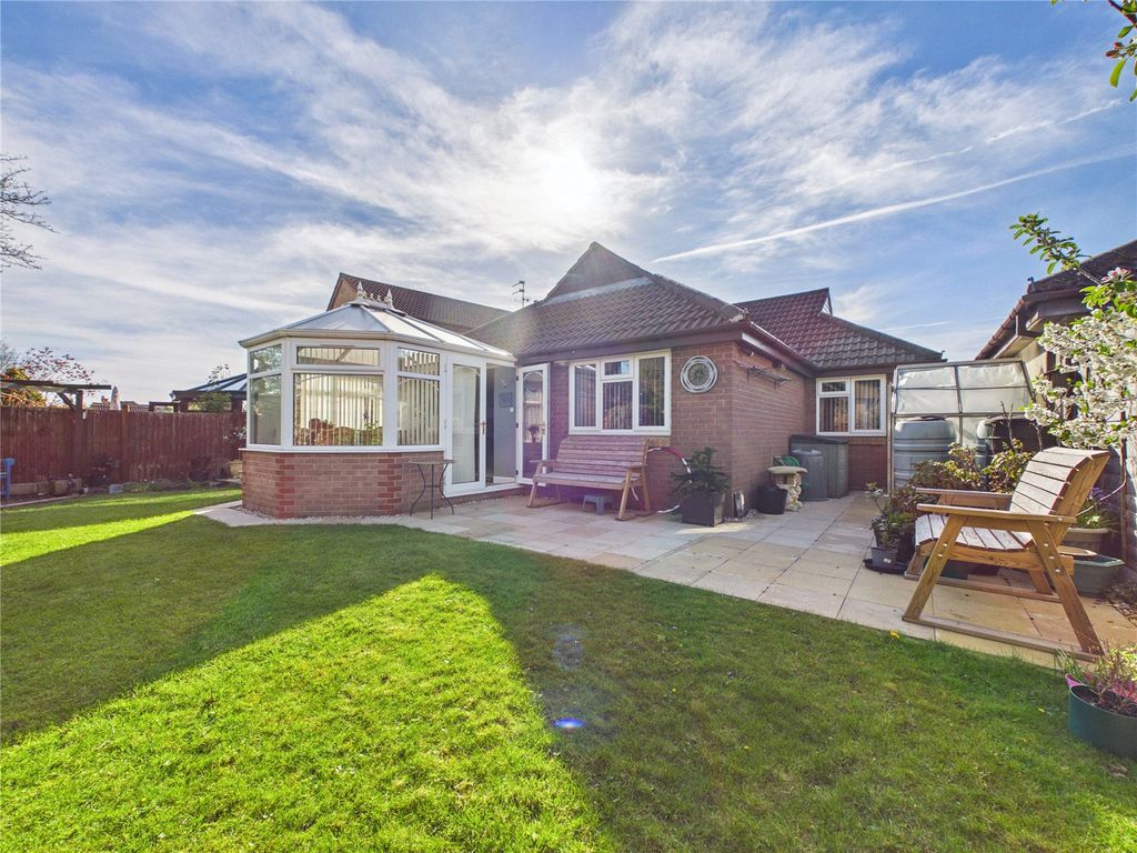 Property photo 2 of 18 Picture No. 17