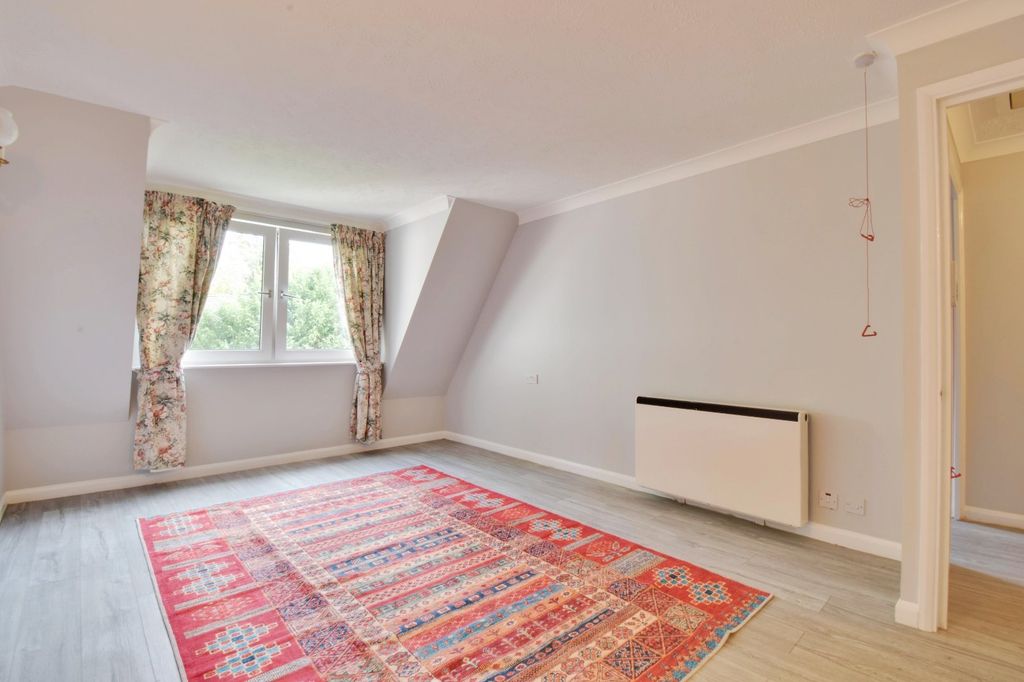 Property photo 2 of 9 Picture No. 08