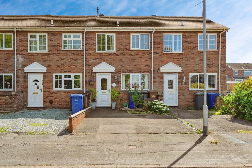 Property photo 1 of 17 Entrance Door: