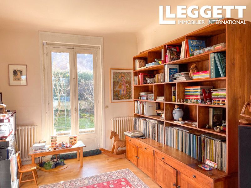 Property photo 3 of 10