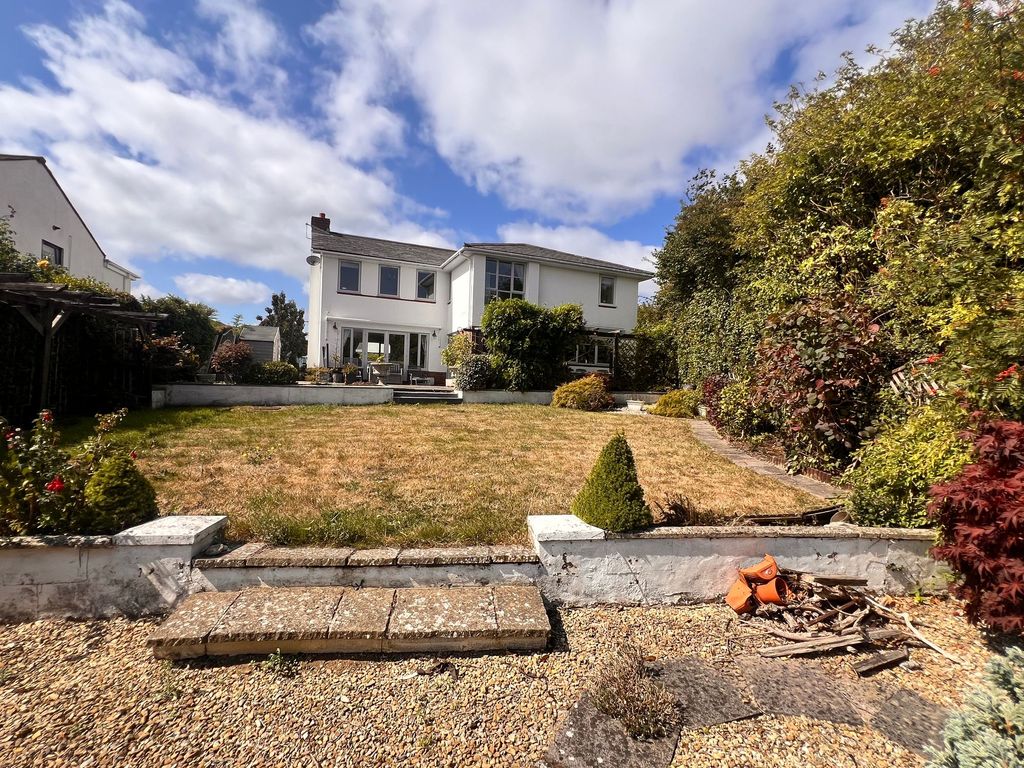 Property photo 2 of 45