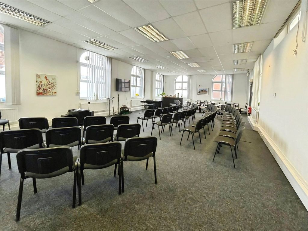 Property photo 2 of 11 Picture No. 04