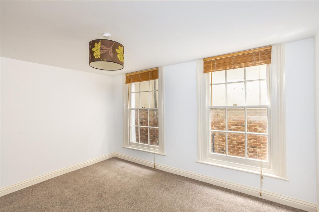 Property photo 2 of 6 Flat A 302013 (6).Jpg