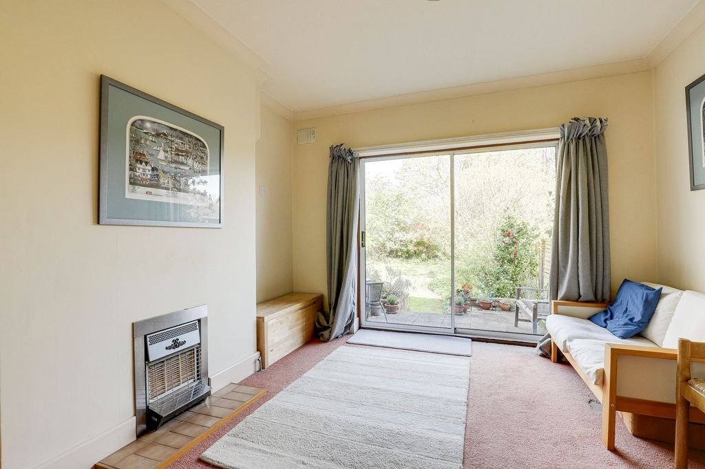 Property photo 3 of 23