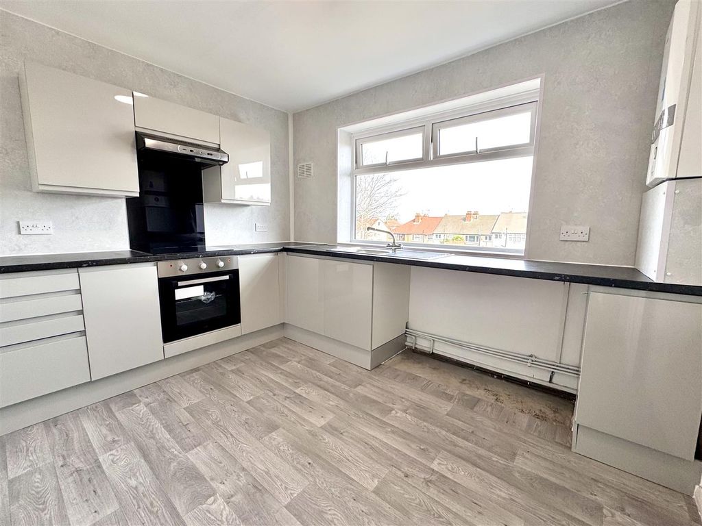 Property photo 2 of 8 Img_1242.Jpeg