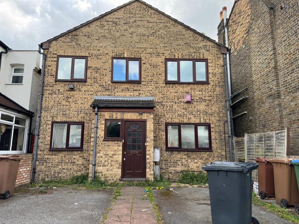 Property photo 1 of 7 6.Jpg