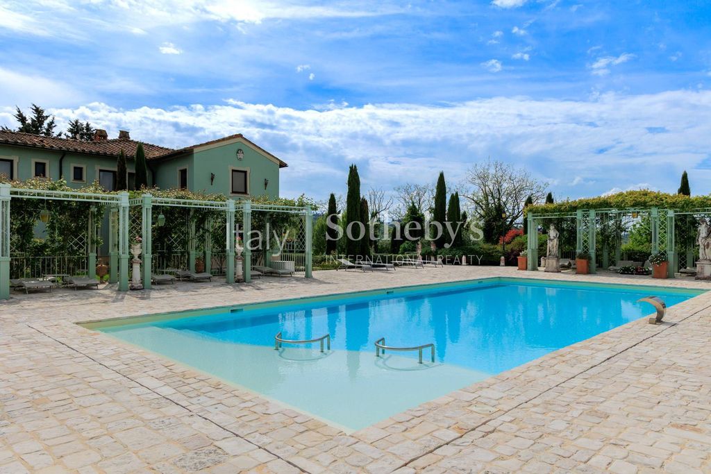 Property photo 3 of 40