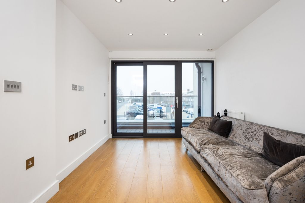 Property photo 2 of 12 2