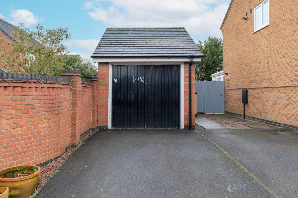 Property photo 3 of 23