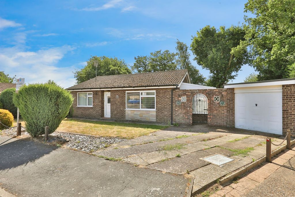 Property photo 1 of 15
