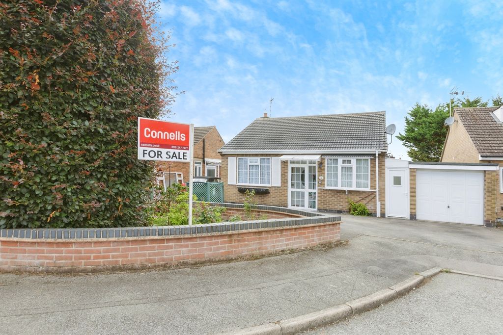 Property photo 1 of 17