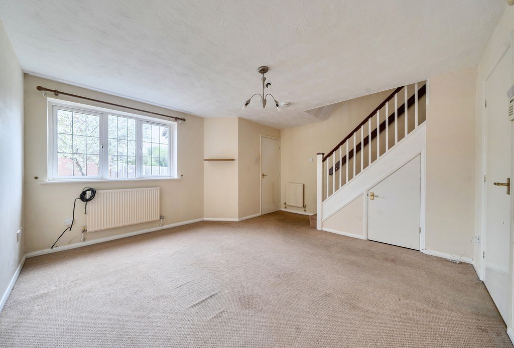 Property photo 3 of 14 1447395-3-69E1040...