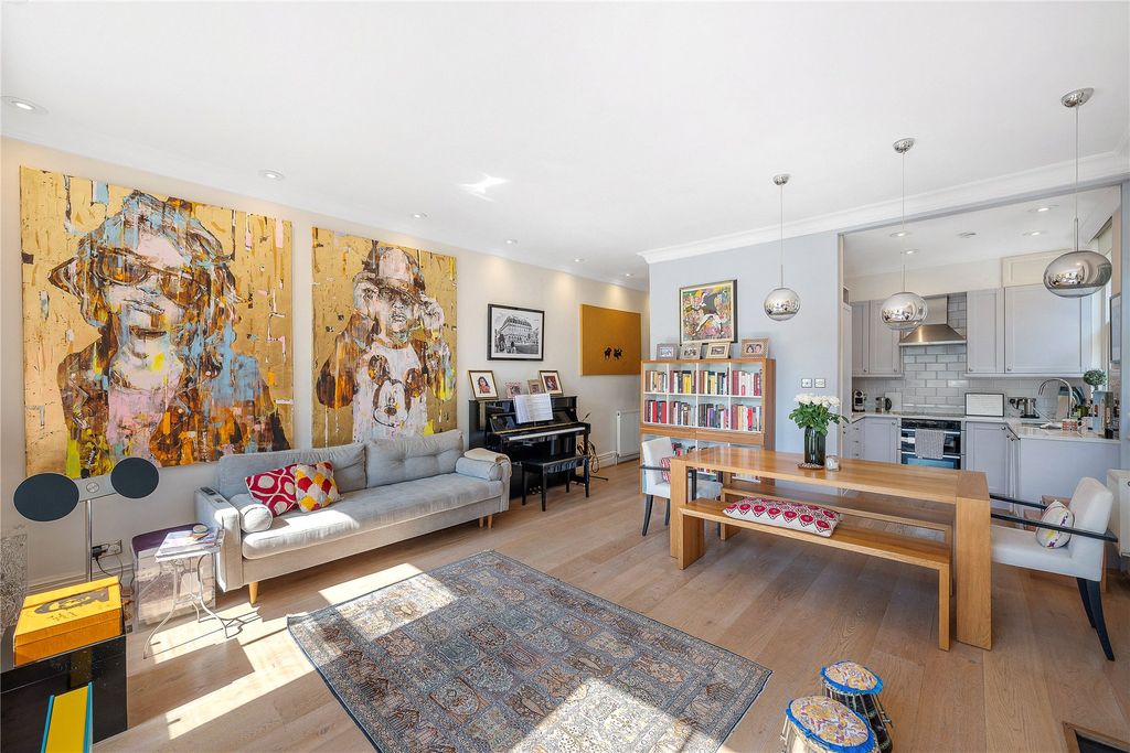 Property photo 2 of 8 Picture No. 22