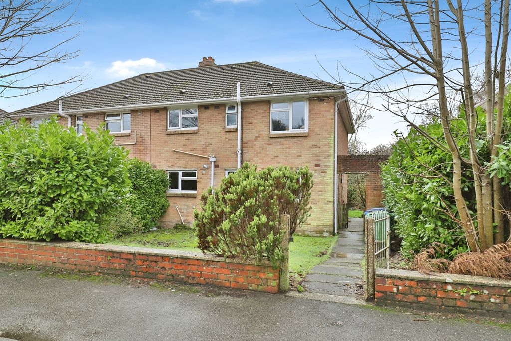 Property photo 1 of 18 Front