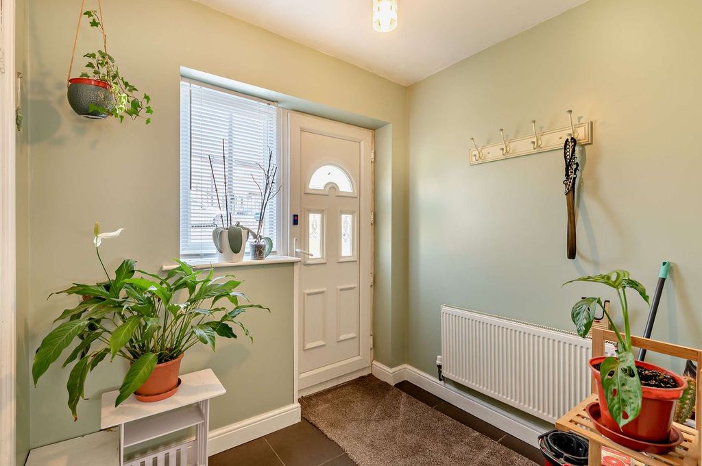 Property photo 2 of 54