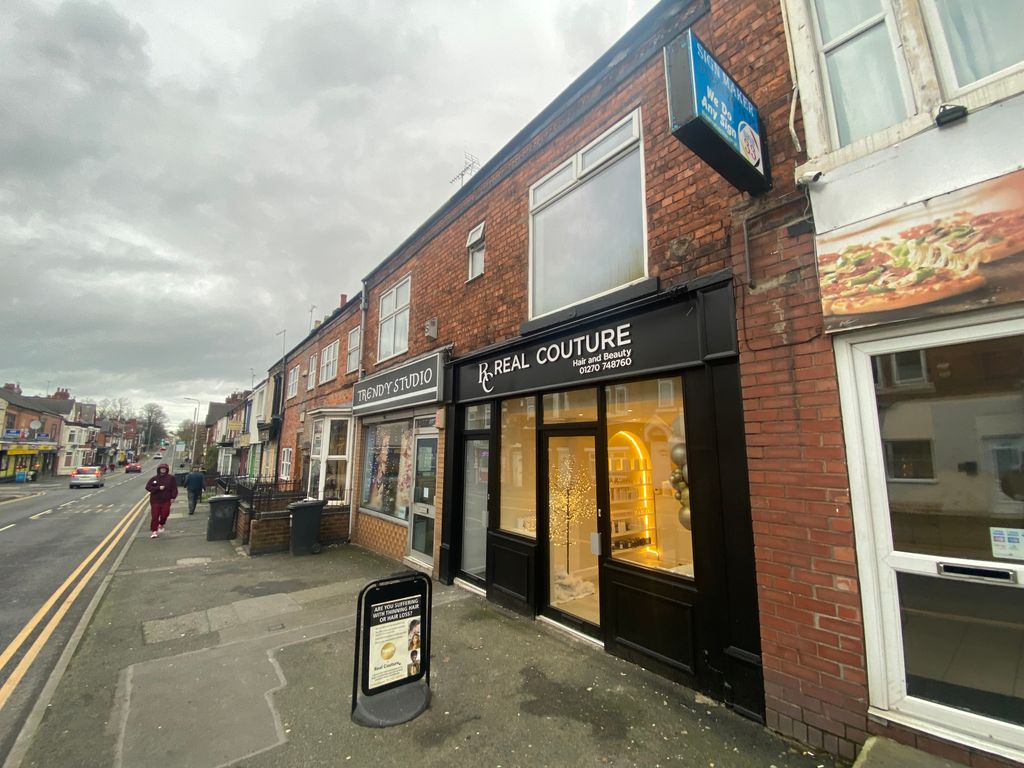 Property photo 1 of 8 Front