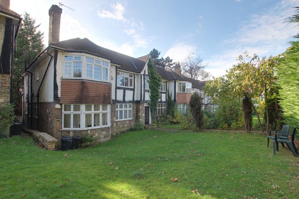 Property photo 1 of 8 2051241
