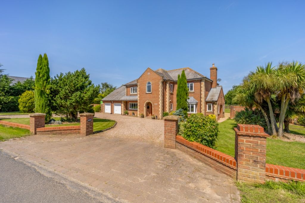 Property photo 1 of 41 Glen Fairways (Surfleet)-9